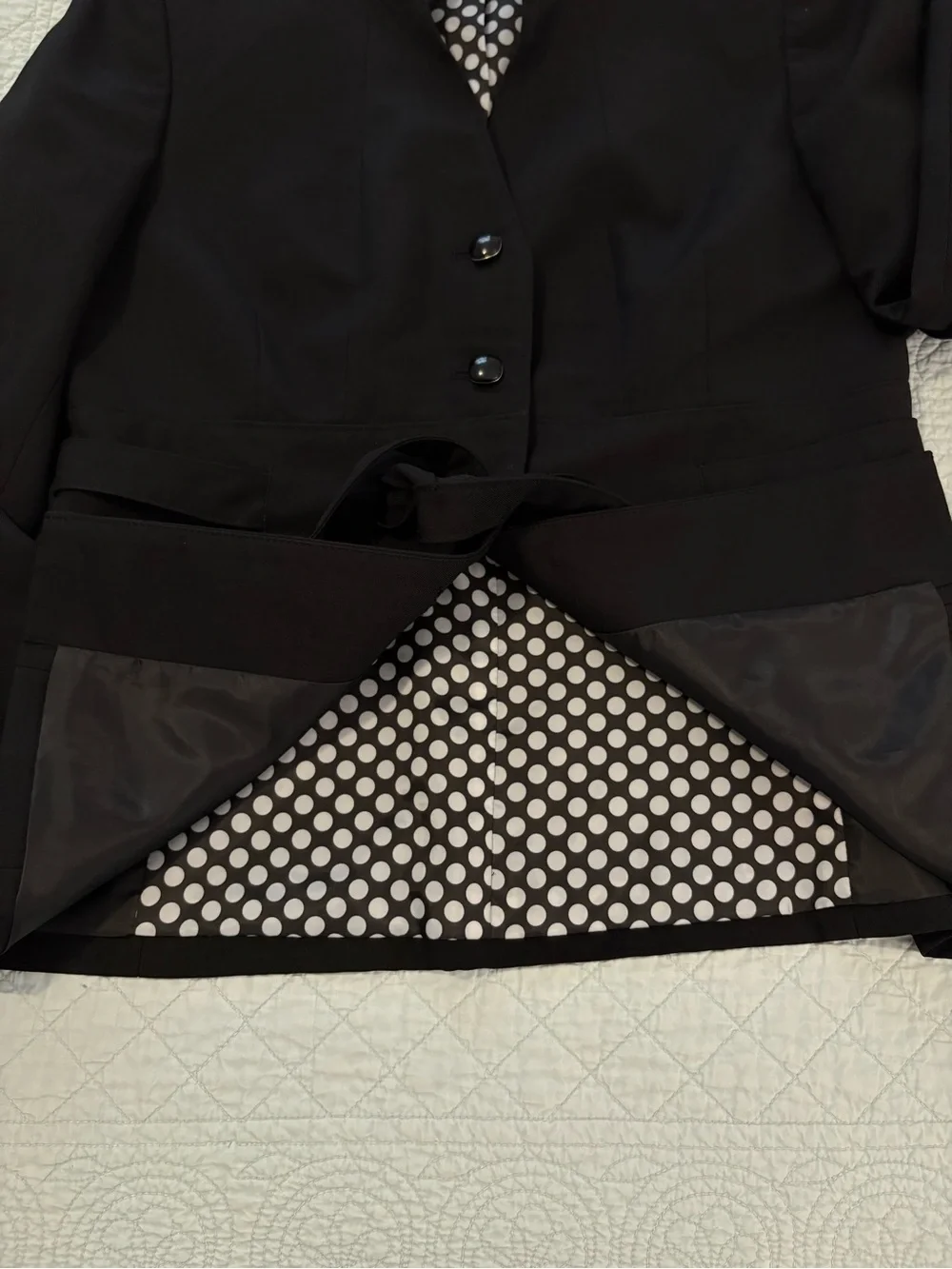 Vintage Y2K Kasper black belted blazer jacket. Size 8.